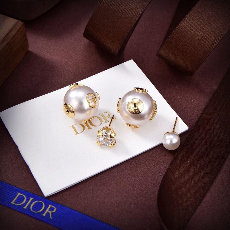 chr1st1an D10r earrings